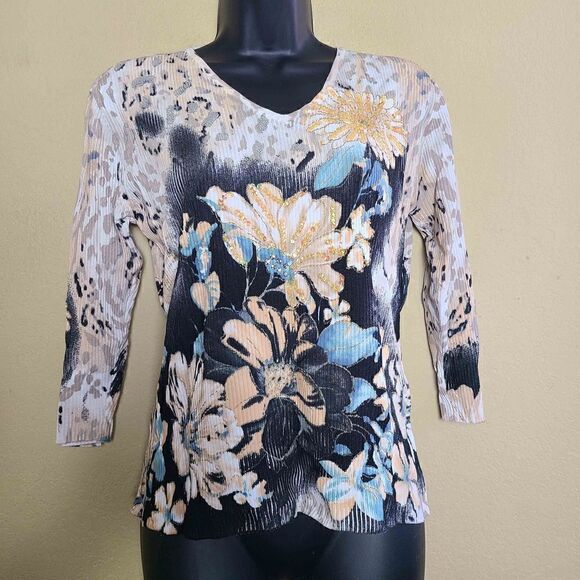 ShanaK Beaded Top    - Picture 1 of 8